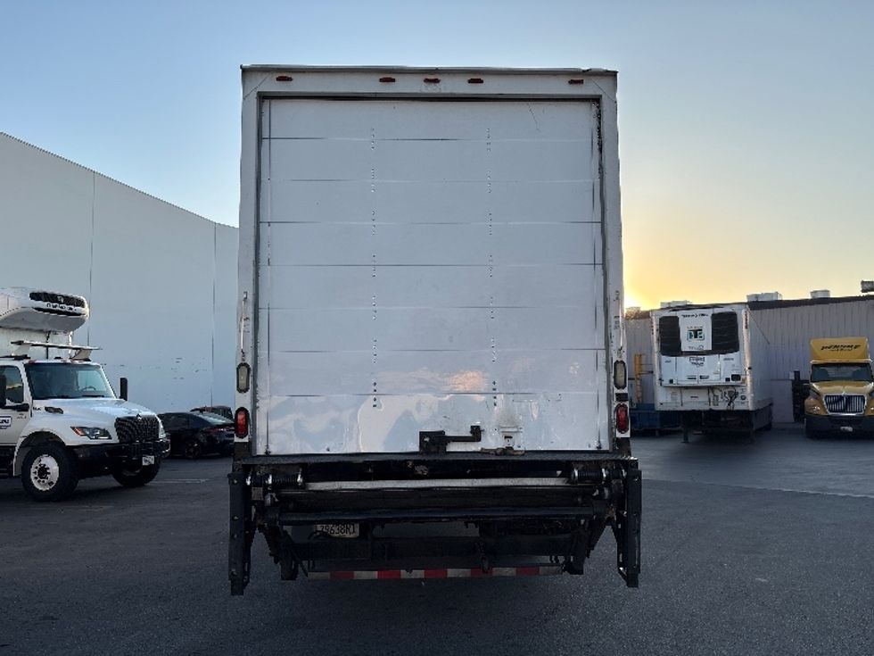 Medium Duty Box Truck-Light and Medium Duty Trucks-Freightliner-2015-M2-Torrance-CA-220,339\n\t\tmiles-$ 40,250 - Image 7