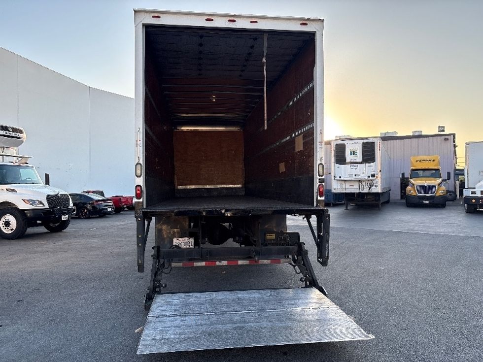 Medium Duty Box Truck-Light and Medium Duty Trucks-Freightliner-2015-M2-Torrance-CA-220,339\n\t\tmiles-$ 40,250 - Image 9