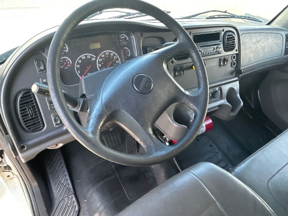 Medium Duty Box Truck-Light and Medium Duty Trucks-Freightliner-2015-M2-Torrance-CA-241,740\n\t\tmiles-$ 39,000 - Image 17