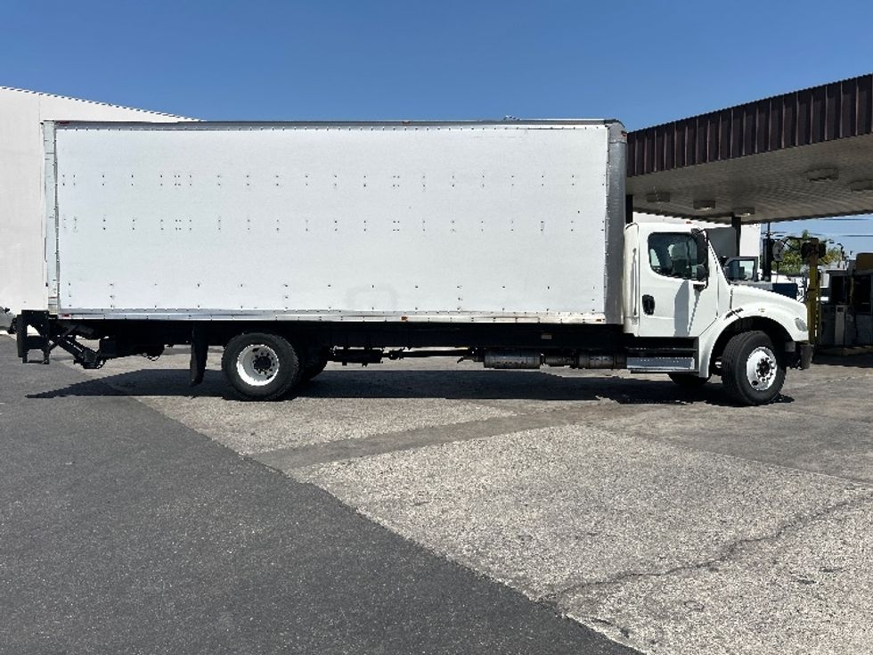 Medium Duty Box Truck-Light and Medium Duty Trucks-Freightliner-2015-M2-Torrance-CA-245,840\n\t\tmiles-$ 38,500 - Image 15