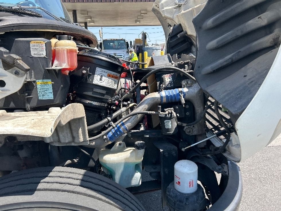 Medium Duty Box Truck-Light and Medium Duty Trucks-Freightliner-2015-M2-Torrance-CA-245,840\n\t\tmiles-$ 38,500 - Image 23