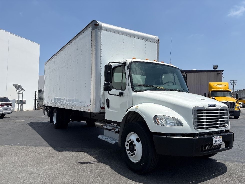 Medium Duty Box Truck-Light and Medium Duty Trucks-Freightliner-2015-M2-Torrance-CA-248,850\n\t\tmiles-$ 35,750 - Image 1