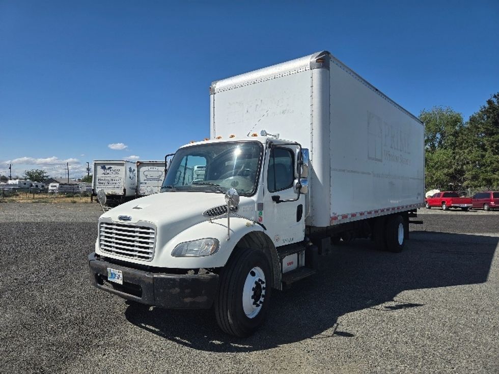 2015 Freightliner M2 106 Medium Duty photo 3