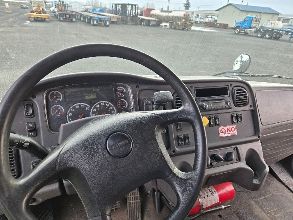Medium Duty Box Truck-Light and Medium Duty Trucks-Freightliner-2015-M2-Yakima-WA-343,271\n\t\tmiles-$ 19,750 - Image 18