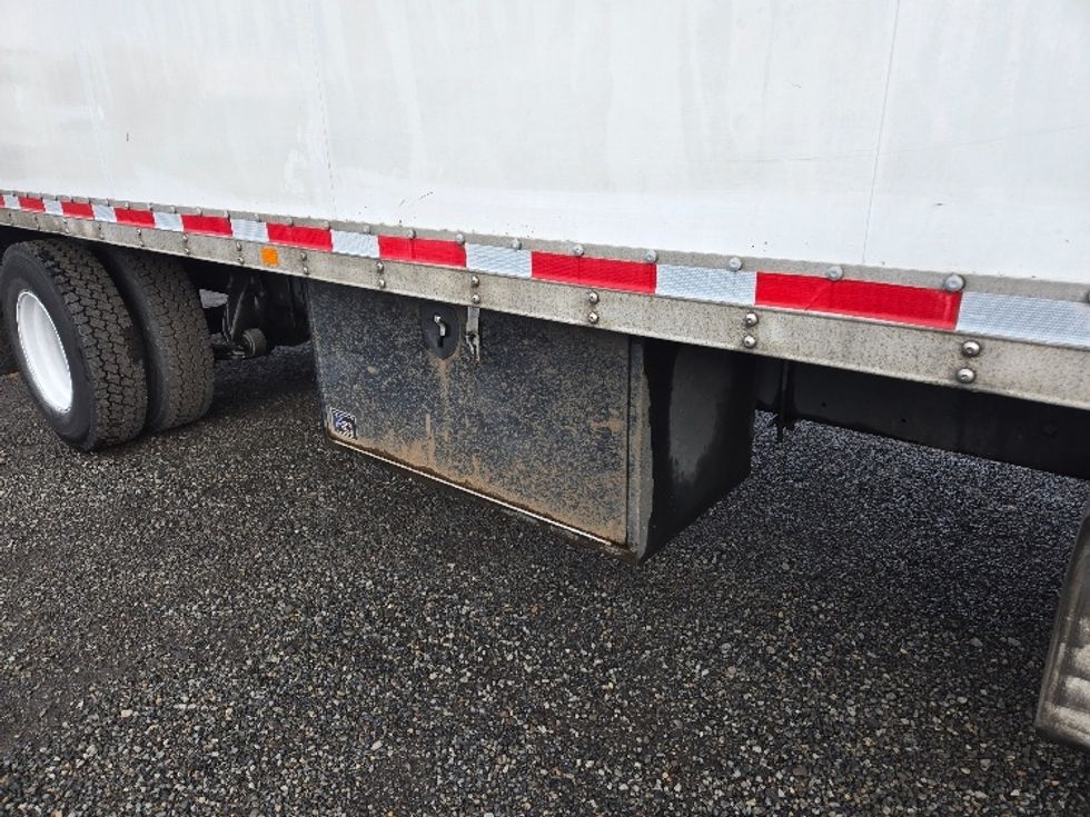 Medium Duty Box Truck-Light and Medium Duty Trucks-Freightliner-2015-M2-Yakima-WA-343,271\n\t\tmiles-$ 19,750 - Image 25