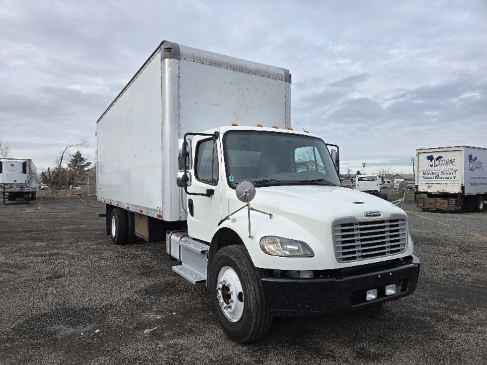 Medium Duty Box Truck-Light and Medium Duty Trucks-Freightliner-2015-M2-Yakima-WA-354,426\n\t\tmiles-$ 19,750 - Image 1