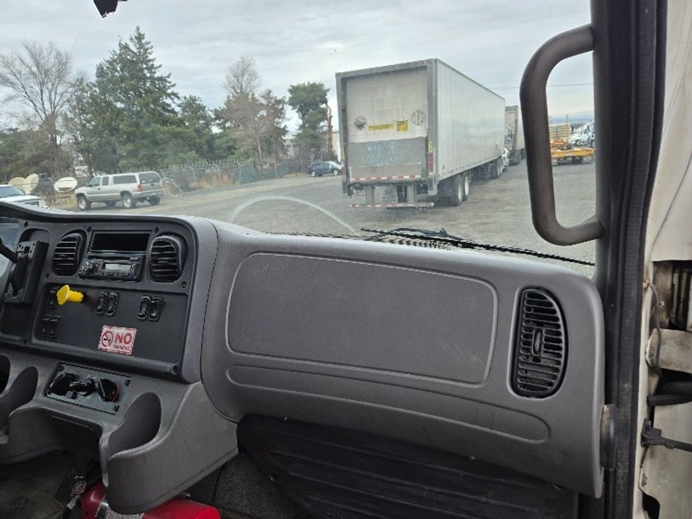 Medium Duty Box Truck-Light and Medium Duty Trucks-Freightliner-2015-M2-Yakima-WA-354,426\n\t\tmiles-$ 19,750 - Image 21