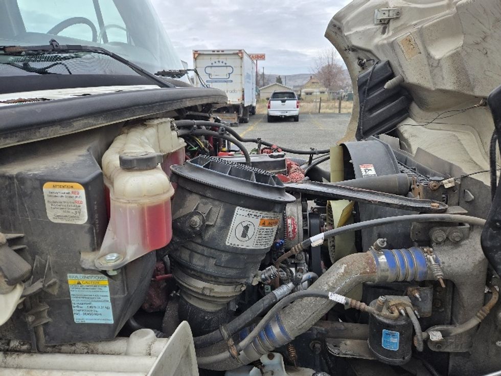 Medium Duty Box Truck-Light and Medium Duty Trucks-Freightliner-2015-M2-Yakima-WA-354,426\n\t\tmiles-$ 19,750 - Image 23