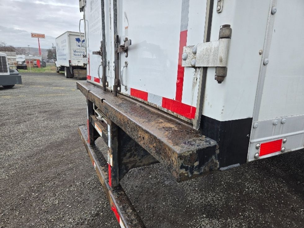 Medium Duty Box Truck-Light and Medium Duty Trucks-Freightliner-2015-M2-Yakima-WA-354,426\n\t\tmiles-$ 19,750 - Image 28