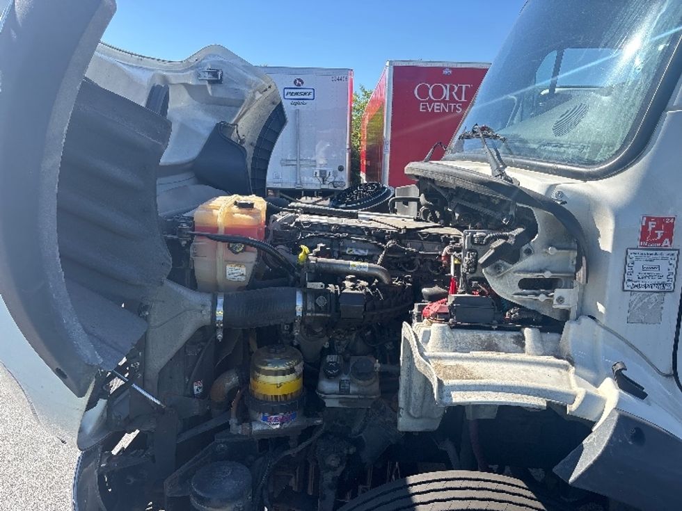 Medium Duty Box Truck-Light and Medium Duty Trucks-Freightliner-2015-M211264S-East Chicago-IN-215,250\n\t\tmiles-$ 51,750 - Image 24