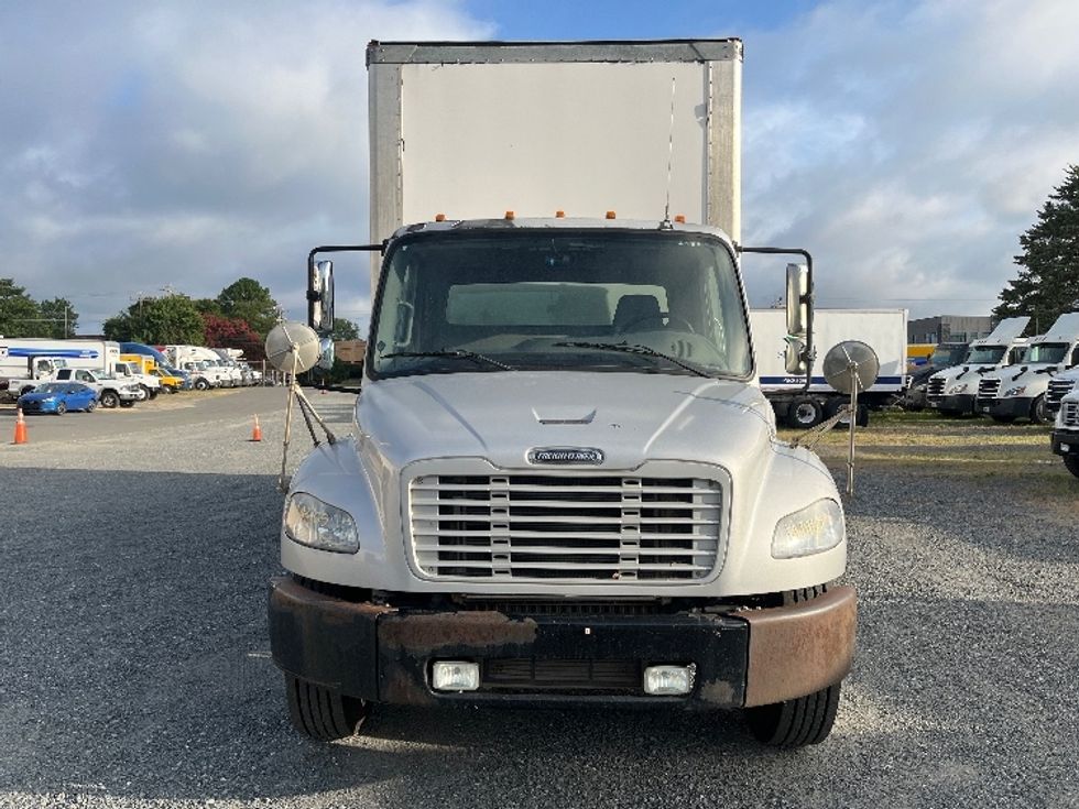 Medium Duty Box Truck-Light and Medium Duty Trucks-Freightliner-2016-M2-Charlotte-NC-191,594\n\t\tmiles-$ 38,750 - Image 2