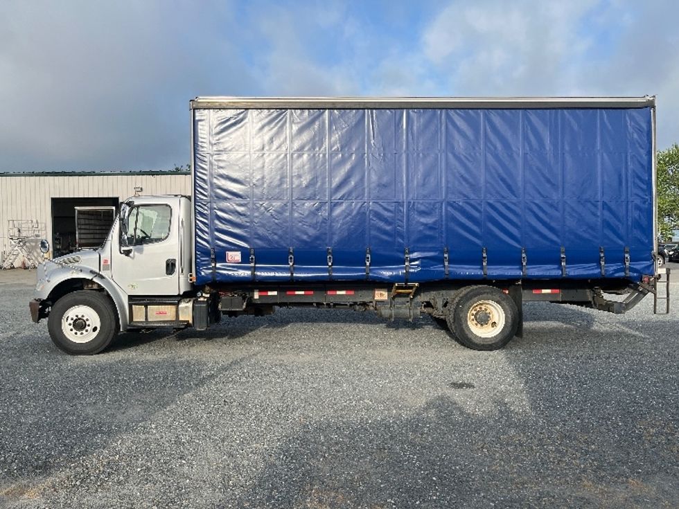Medium Duty Box Truck-Light and Medium Duty Trucks-Freightliner-2016-M2-Charlotte-NC-191,594\n\t\tmiles-$ 38,750 - Image 4