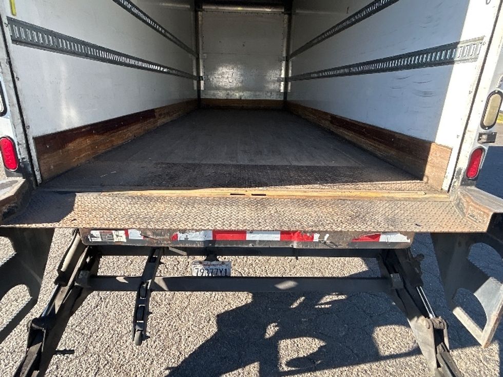 Medium Duty Box Truck-Light and Medium Duty Trucks-Freightliner-2016-M2-Clackamas-OR-257,008\n\t\tmiles-$ 37,750 - Image 10