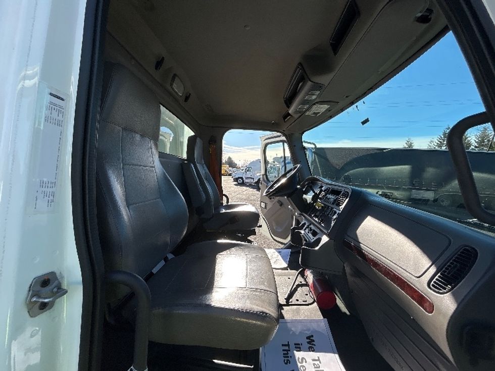 Medium Duty Box Truck-Light and Medium Duty Trucks-Freightliner-2016-M2-Clackamas-OR-257,008\n\t\tmiles-$ 37,750 - Image 22