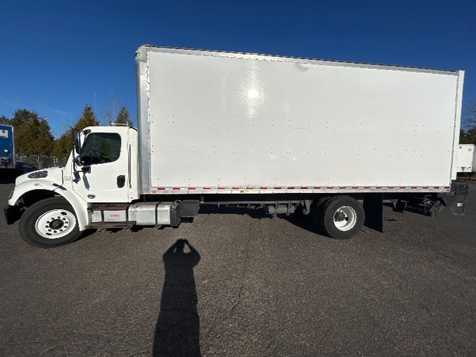 Medium Duty Box Truck-Light and Medium Duty Trucks-Freightliner-2016-M2-Clackamas-OR-257,008\n\t\tmiles-$ 37,750 - Image 4