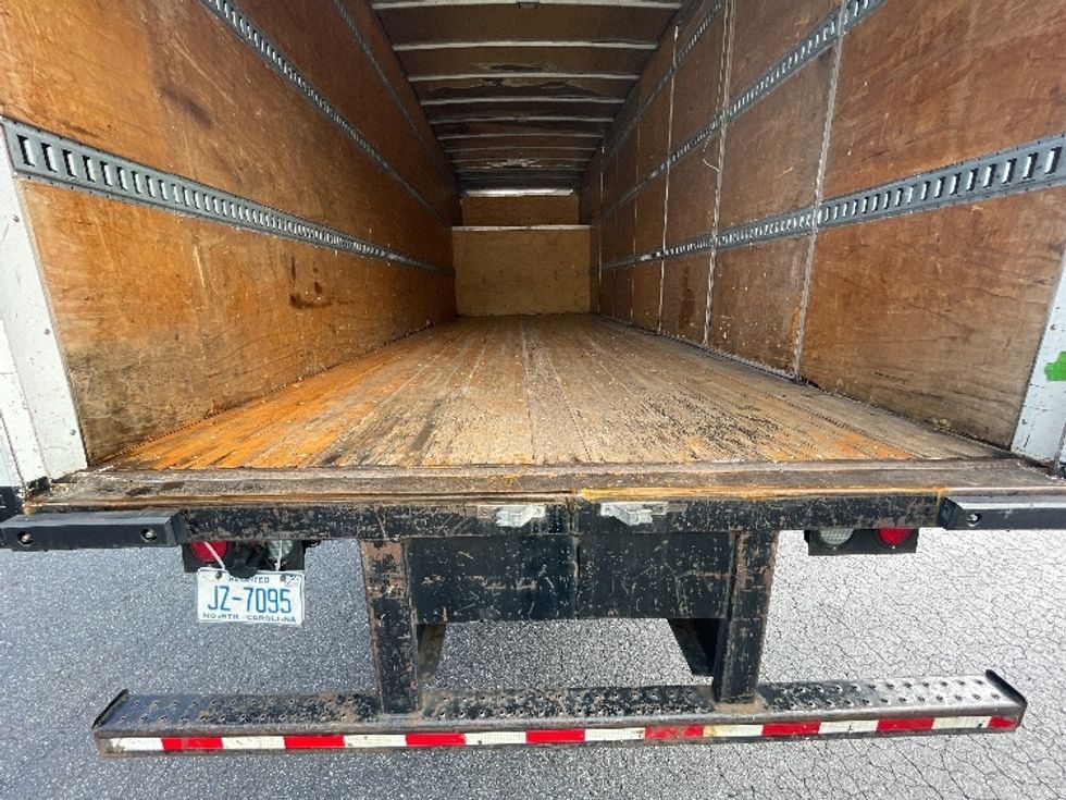 Medium Duty Box Truck-Light and Medium Duty Trucks-Freightliner-2016-M2-Conover-NC-258,345\n\t\tmiles-$ 44,500 - Image 10