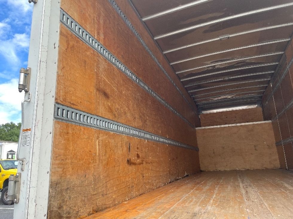 Medium Duty Box Truck-Light and Medium Duty Trucks-Freightliner-2016-M2-Conover-NC-258,345\n\t\tmiles-$ 44,500 - Image 11