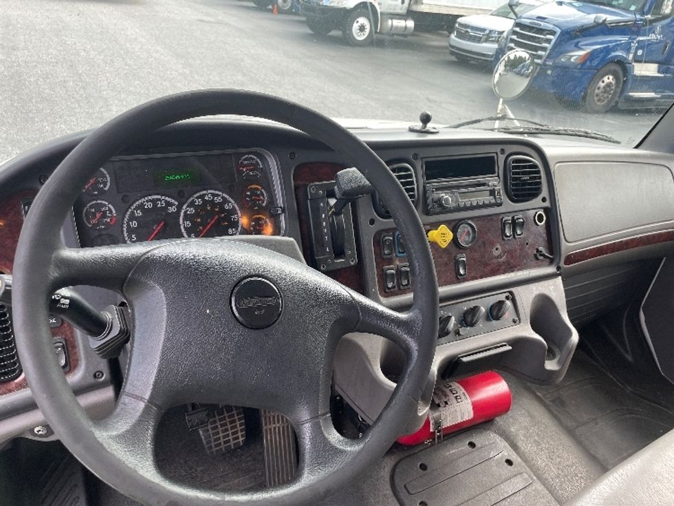 Medium Duty Box Truck-Light and Medium Duty Trucks-Freightliner-2016-M2-Conover-NC-258,345\n\t\tmiles-$ 44,500 - Image 17