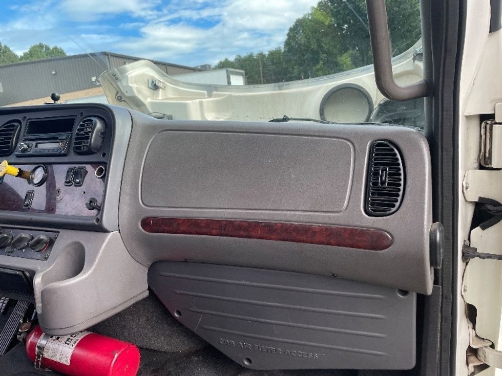 Medium Duty Box Truck-Light and Medium Duty Trucks-Freightliner-2016-M2-Conover-NC-258,345\n\t\tmiles-$ 44,500 - Image 21