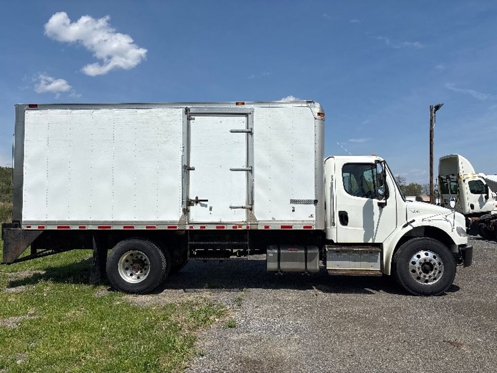 Medium Duty Box Truck-Light and Medium Duty Trucks-Freightliner-2016-M2-Coxsackie-NY-251,974\n\t\tmiles-$ 28,250 - Image 15