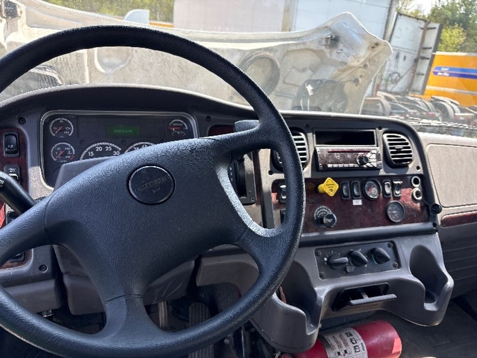 Medium Duty Box Truck-Light and Medium Duty Trucks-Freightliner-2016-M2-Coxsackie-NY-251,974\n\t\tmiles-$ 28,250 - Image 17