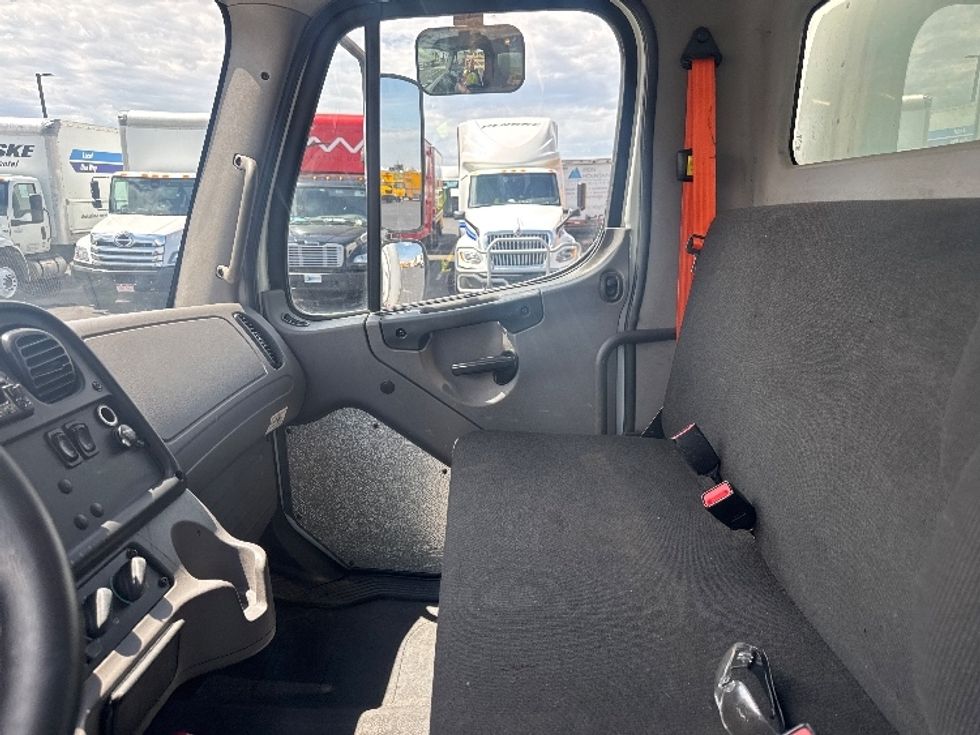 Medium Duty Box Truck-Light and Medium Duty Trucks-Freightliner-2016-M2-Denver-CO-263,540\n\t\tmiles-$ 22,500 - Image 19