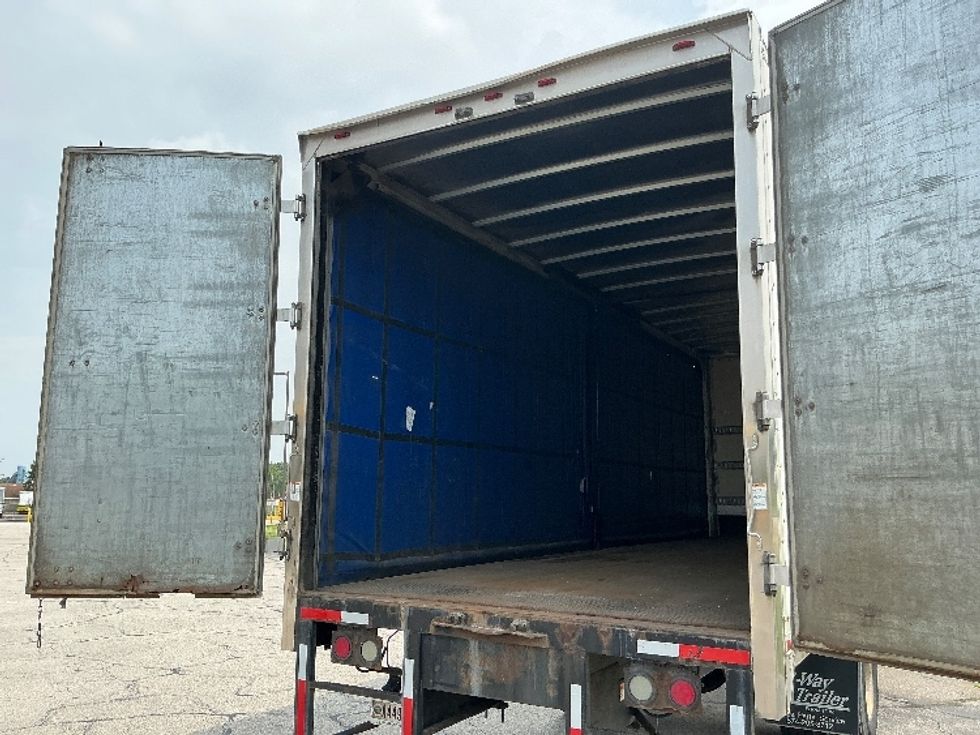Medium Duty Box Truck-Light and Medium Duty Trucks-Freightliner-2016-M2-Elkhart-IN-294,210\n\t\tmiles-$ 18,750 - Image 11