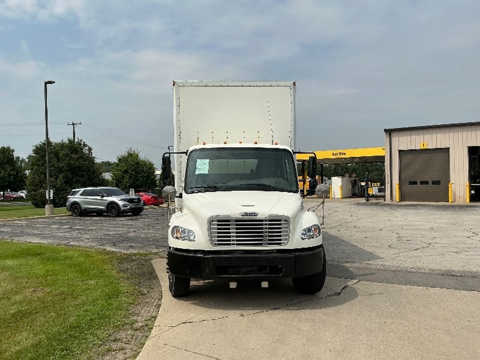 Medium Duty Box Truck-Light and Medium Duty Trucks-Freightliner-2016-M2-Elkhart-IN-294,210\n\t\tmiles-$ 18,750 - Image 2