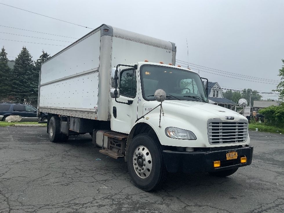 Medium Duty Box Truck-Light and Medium Duty Trucks-Freightliner-2016-M2-Elmsford-NY-107,586\n\t\tmiles-$ 45,750 - Image 1