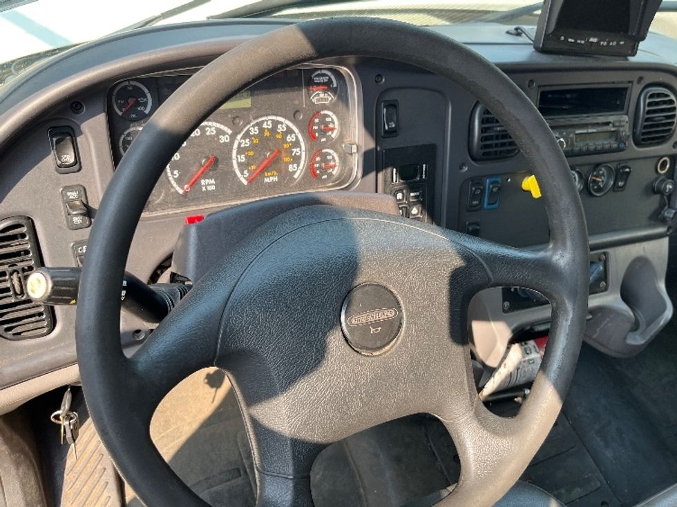 Medium Duty Box Truck-Light and Medium Duty Trucks-Freightliner-2016-M2-Elmsford-NY-82,268\n\t\tmiles-$ 45,250 - Image 15