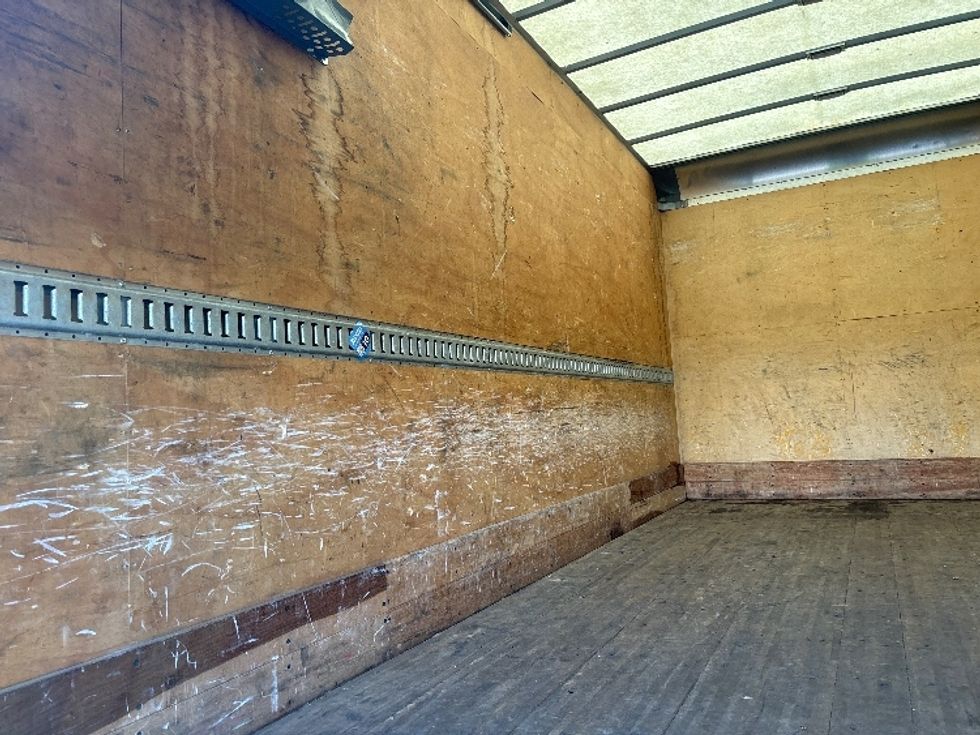 Medium Duty Box Truck-Light and Medium Duty Trucks-Freightliner-2016-M2-Everett-WA-212,999\n\t\tmiles-$ 40,250 - Image 11