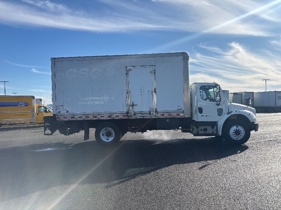 Medium Duty Box Truck-Light and Medium Duty Trucks-Freightliner-2016-M2-Everett-WA-212,999\n\t\tmiles-$ 40,250 - Image 15