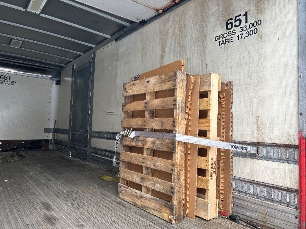 Medium Duty Box Truck-Light and Medium Duty Trucks-Freightliner-2016-M2-Fitchburg-MA-264,106\n\t\tmiles-$ 16,000 - Image 12