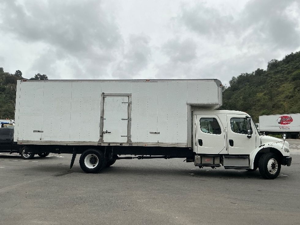 Medium Duty Box Truck-Light and Medium Duty Trucks-Freightliner-2016-M2-Fontana-CA-156,507\n\t\tmiles-$ 58,250 - Image 14