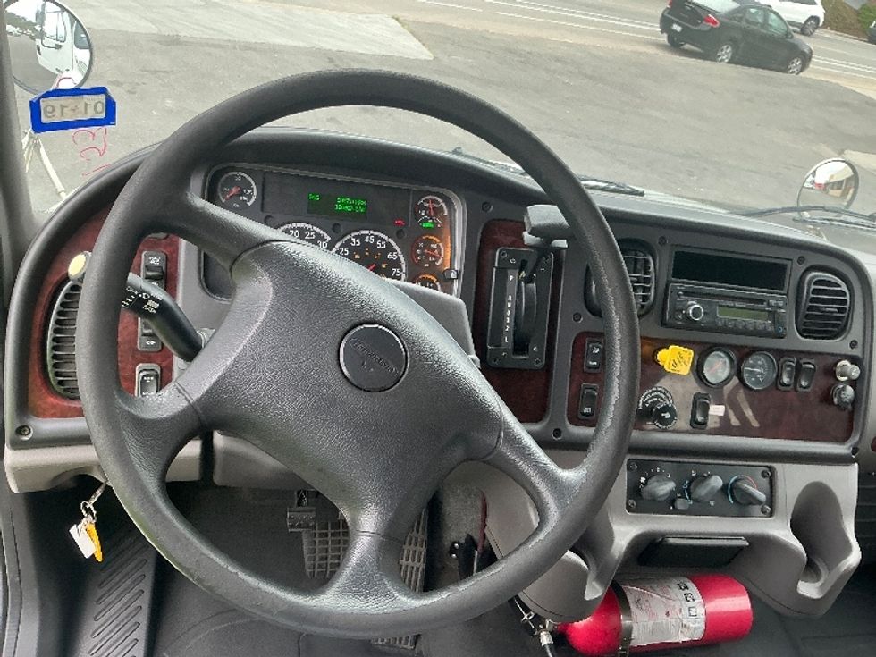 Medium Duty Box Truck-Light and Medium Duty Trucks-Freightliner-2016-M2-Fontana-CA-156,507\n\t\tmiles-$ 58,250 - Image 17