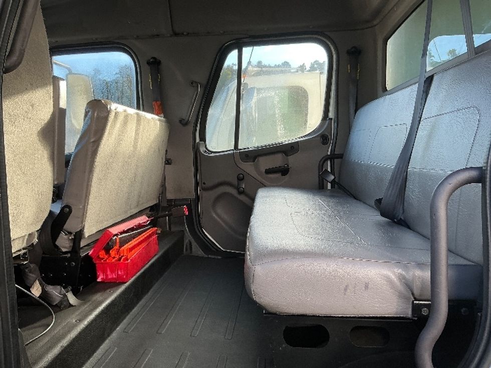 Medium Duty Box Truck-Light and Medium Duty Trucks-Freightliner-2016-M2-Fontana-CA-156,507\n\t\tmiles-$ 58,250 - Image 23