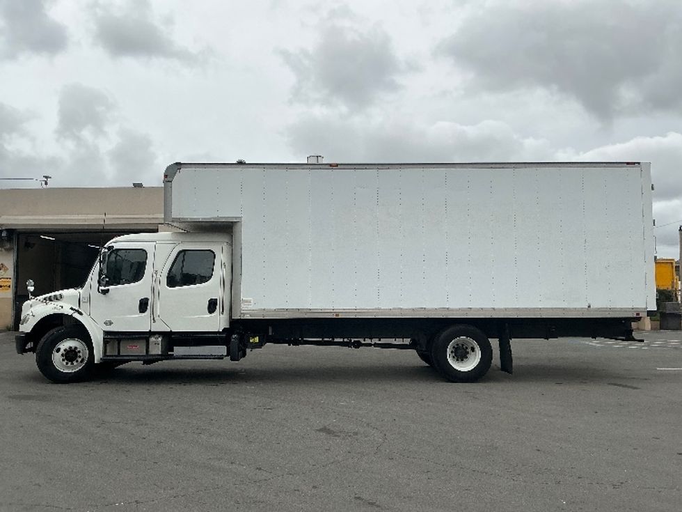 Medium Duty Box Truck-Light and Medium Duty Trucks-Freightliner-2016-M2-Fontana-CA-156,507\n\t\tmiles-$ 58,250 - Image 4
