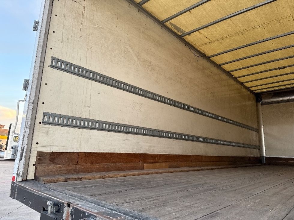 Medium Duty Box Truck-Light and Medium Duty Trucks-Freightliner-2016-M2-Fort Worth-TX-193,350\n\t\tmiles-$ 45,750 - Image 11