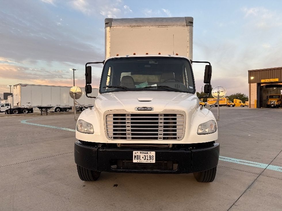 Medium Duty Box Truck-Light and Medium Duty Trucks-Freightliner-2016-M2-Fort Worth-TX-193,350\n\t\tmiles-$ 45,750 - Image 2