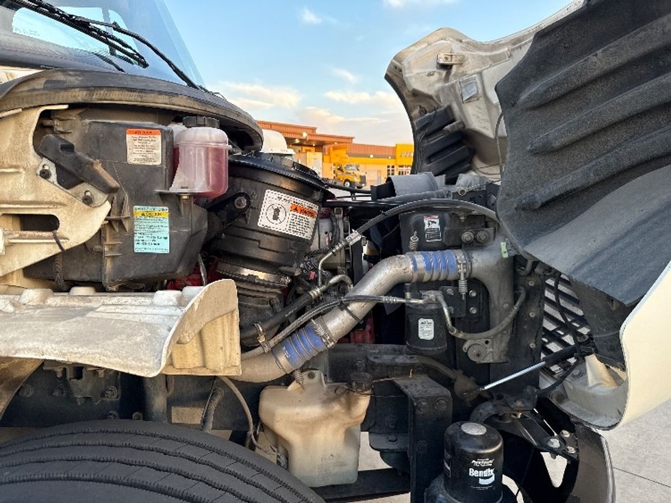 Medium Duty Box Truck-Light and Medium Duty Trucks-Freightliner-2016-M2-Fort Worth-TX-193,350\n\t\tmiles-$ 45,750 - Image 24