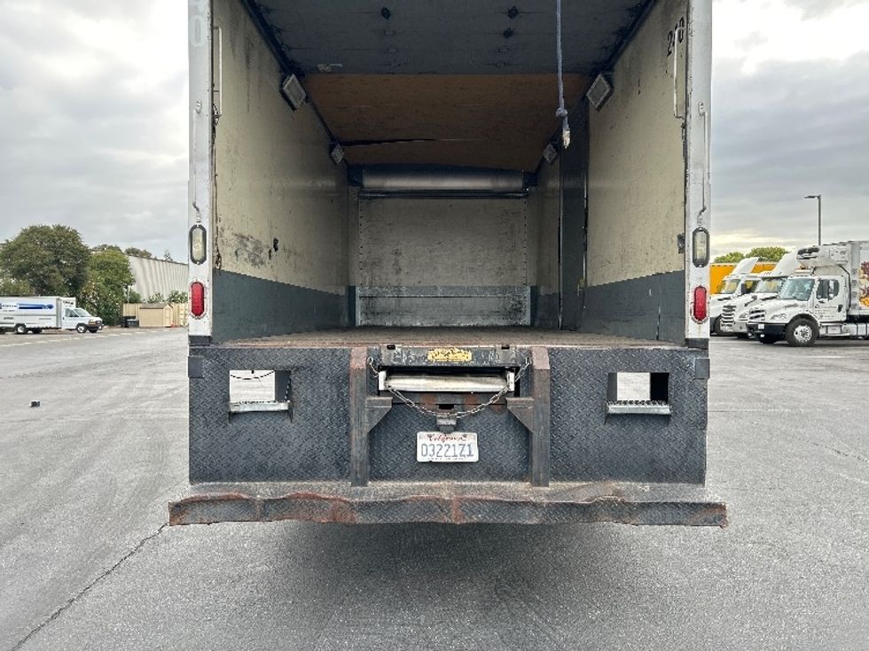 Medium Duty Box Truck-Light and Medium Duty Trucks-Freightliner-2016-M2-Gilroy-CA-239,926\n\t\tmiles-$ 31,750 - Image 9