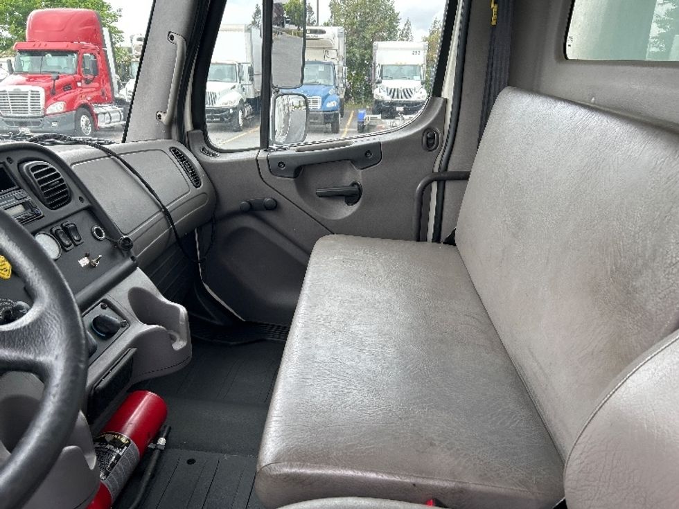 Medium Duty Box Truck-Light and Medium Duty Trucks-Freightliner-2016-M2-Gilroy-CA-252,043\n\t\tmiles-$ 30,000 - Image 19