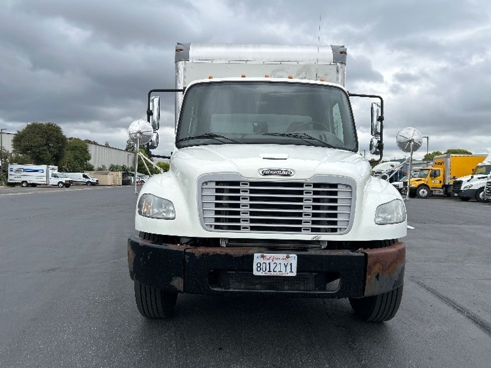 Medium Duty Box Truck-Light and Medium Duty Trucks-Freightliner-2016-M2-Gilroy-CA-252,043\n\t\tmiles-$ 30,000 - Image 2