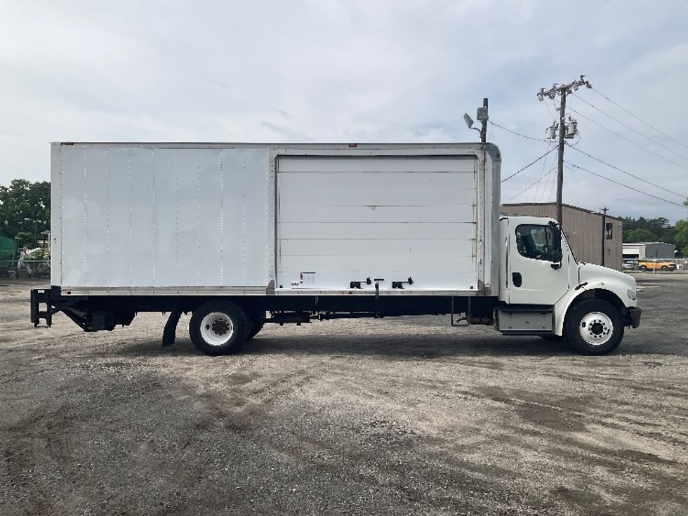 Medium Duty Box Truck-Light and Medium Duty Trucks-Freightliner-2016-M2-Indian Trail-NC-153,377\n\t\tmiles-$ 49,250 - Image 15