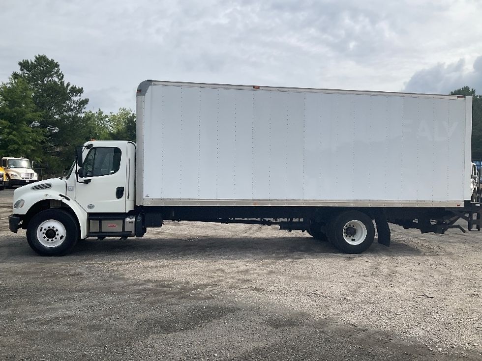 Medium Duty Box Truck-Light and Medium Duty Trucks-Freightliner-2016-M2-Indian Trail-NC-153,377\n\t\tmiles-$ 49,250 - Image 4