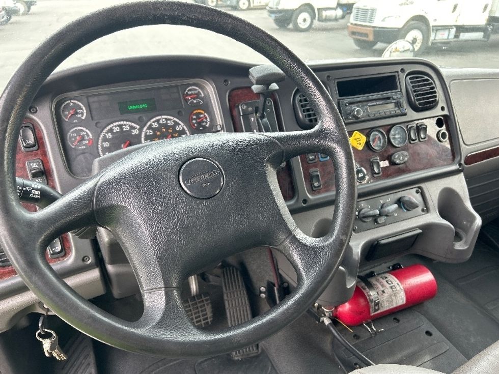 Medium Duty Box Truck-Light and Medium Duty Trucks-Freightliner-2016-M2-Las Vegas-NV-193,846\n\t\tmiles-$ 55,000 - Image 19