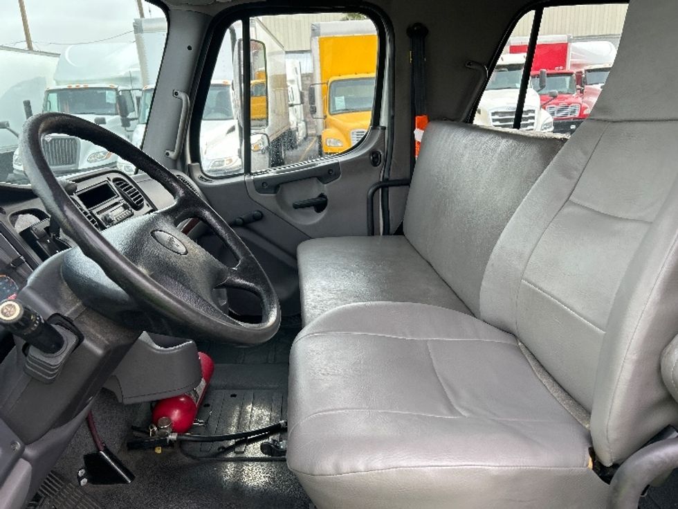 Medium Duty Box Truck-Light and Medium Duty Trucks-Freightliner-2016-M2-Las Vegas-NV-193,846\n\t\tmiles-$ 55,000 - Image 20