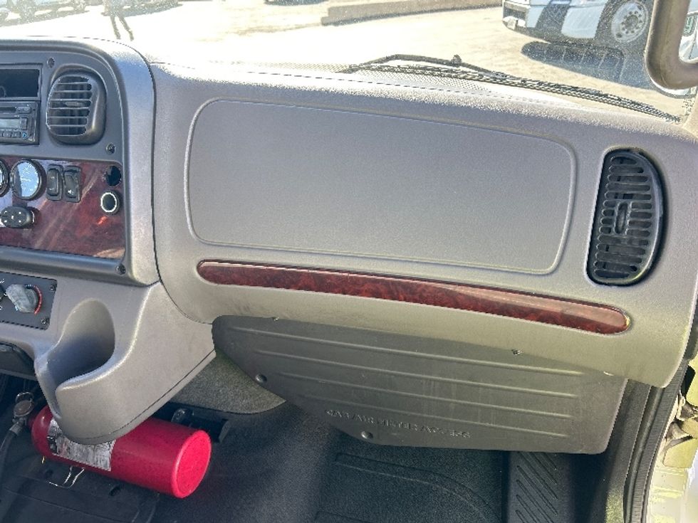 Medium Duty Box Truck-Light and Medium Duty Trucks-Freightliner-2016-M2-Las Vegas-NV-193,846\n\t\tmiles-$ 55,000 - Image 21