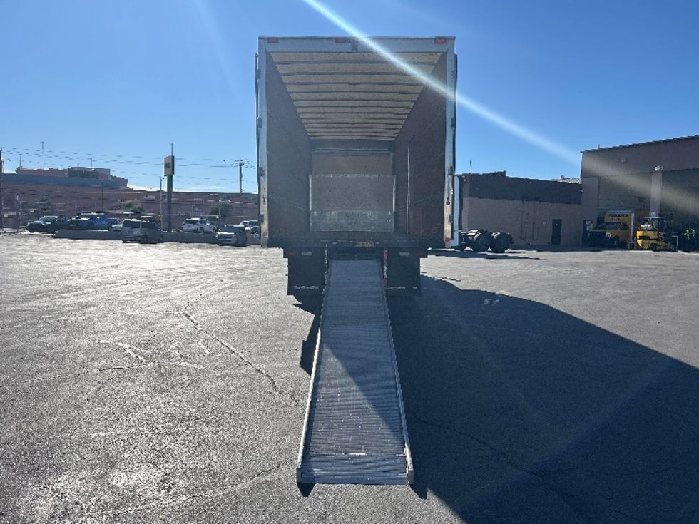Medium Duty Box Truck-Light and Medium Duty Trucks-Freightliner-2016-M2-Las Vegas-NV-193,846\n\t\tmiles-$ 55,000 - Image 7