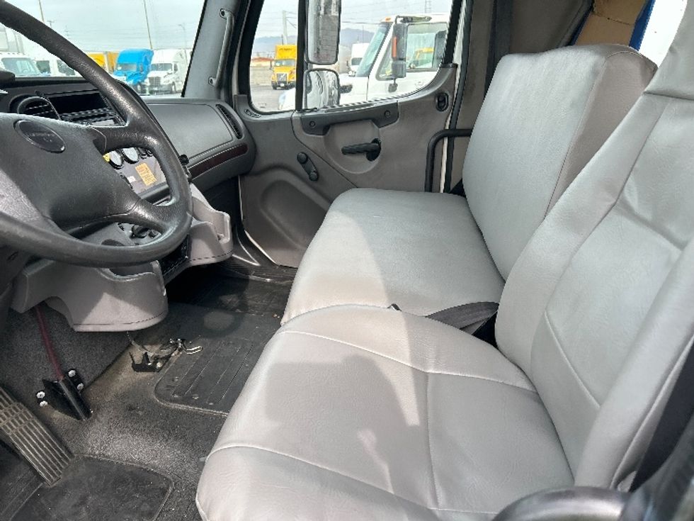 Medium Duty Box Truck-Light and Medium Duty Trucks-Freightliner-2016-M2-Las Vegas-NV-223,943\n\t\tmiles-$ 52,750 - Image 20